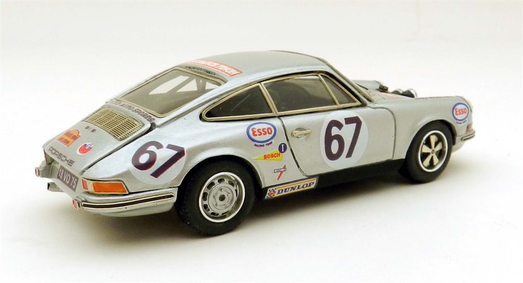 Porsche 911S Le Mans 1970 #67 by Grand Prix Models Studio